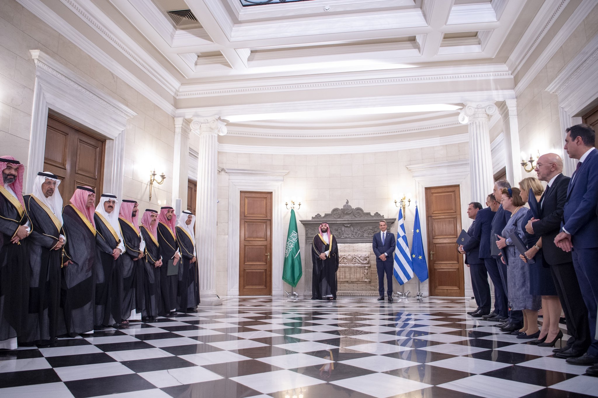 Saudi-Greek Strategic Partnership to Link Global Digital Economy via Data Cables