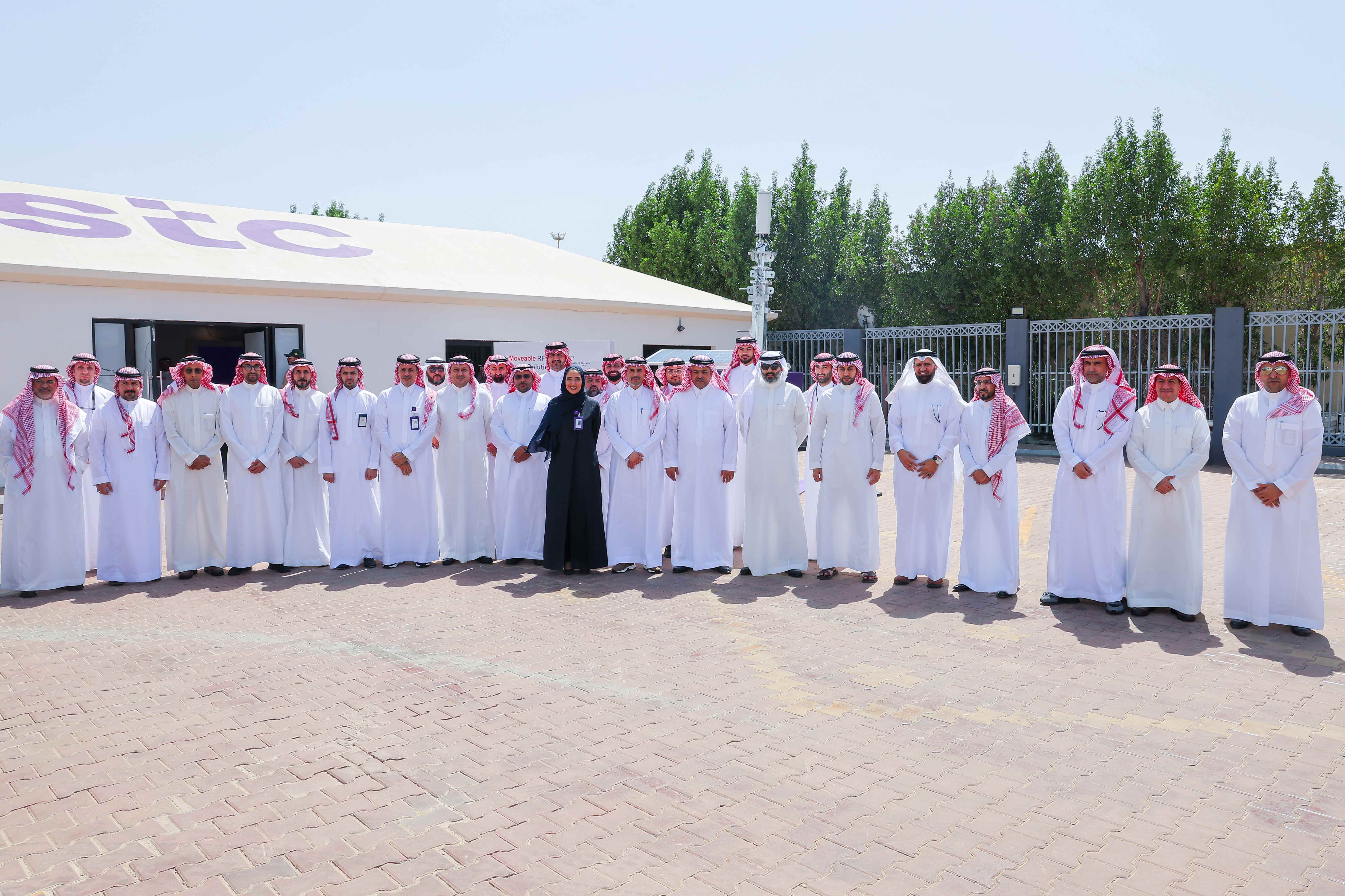وزير الاتصالات يتفقد ميدانيًا جاهزية القطاع التقني وشبكات الاتصالات لتقديم تجربة حج استثنائية لضيوف الرحمن
