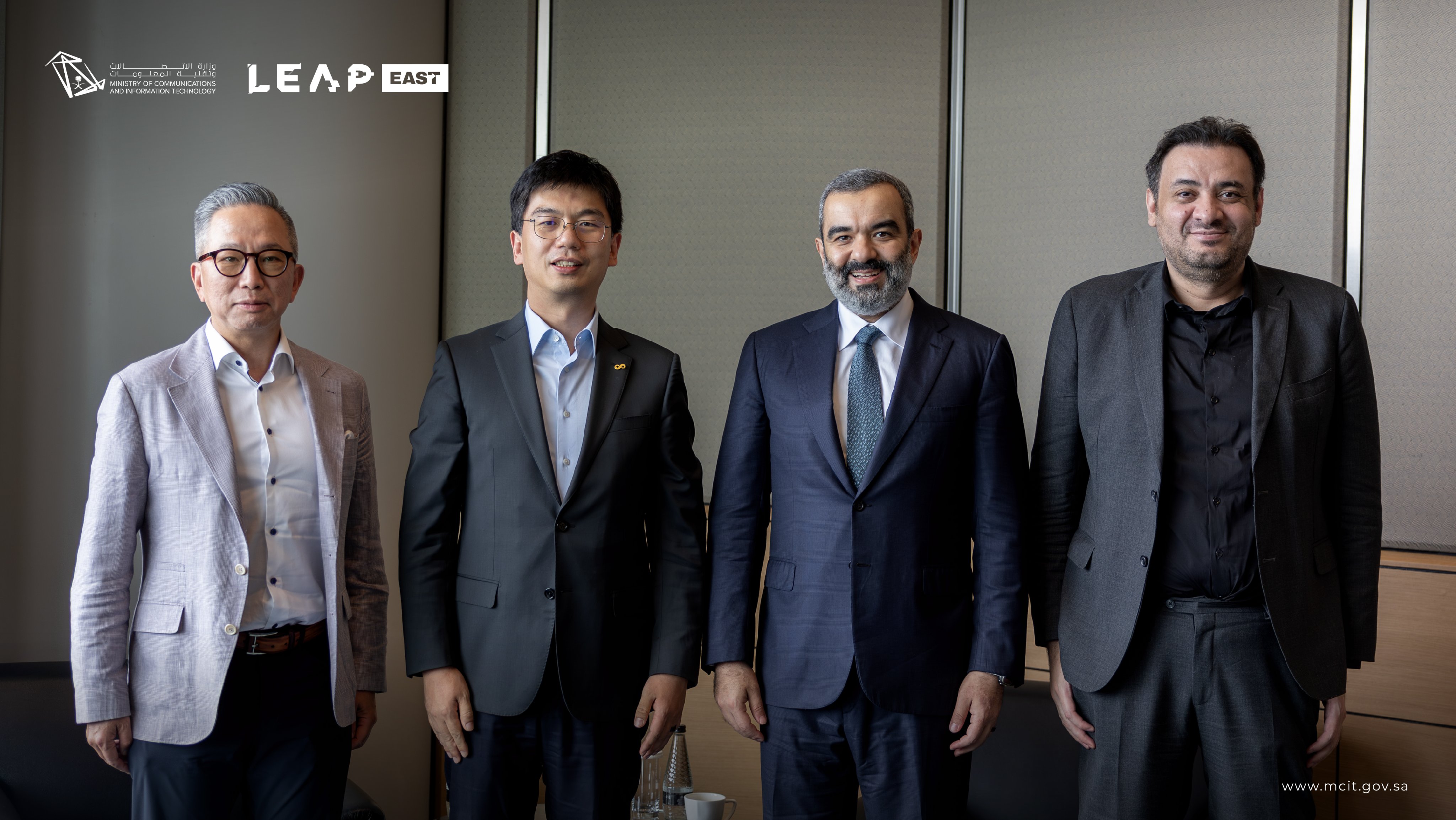 Communications Minister Holds Meetings in Hong Kong to Strengthen Partnerships in AI and Tech Innovation