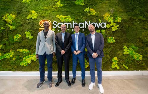 العوهلي يجتمع بالرئيس التنفيذي لشركة SambaNova لتعزيز استثمارات الذكاء الاصطناعي وبناء القدرات الوطنية