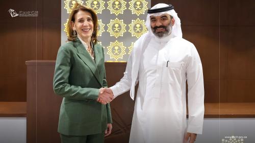 وزير الاتصالات يناقش مع المديرة التنفيذية لجوجل وألفابت آفاق الاستثمار في البنية الرقمية والذكاء الاصطناعي