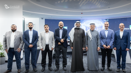 السواحه يزور أرامكو ويطّلع على تقنياتها المتقدمة في الاتصالات والذكاء الاصطناعي