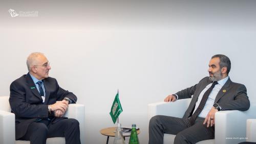 السواحه يجتمع بقادة شركات تقنية الفضاء لتعزيز شراكات البنية التحتية الرقمية والذكاء الاصطناعي