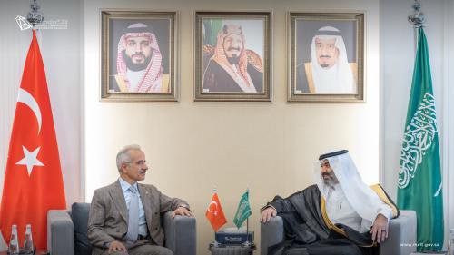 وزير الاتصالات وتقنية المعلومات يناقش مع وزير النقل والبنية التحتية التركي تعزيز الشراكة في التقنية والذكاء الاصطناعي